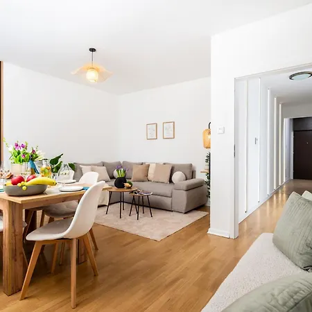 Vistula River Wawel Castle Swimming Pool Sauna Gym 아파트 *