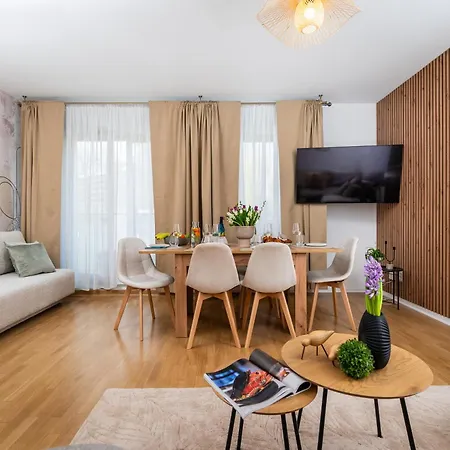 아파트 Vistula River Wawel Castle Swimming Pool Sauna Gym *