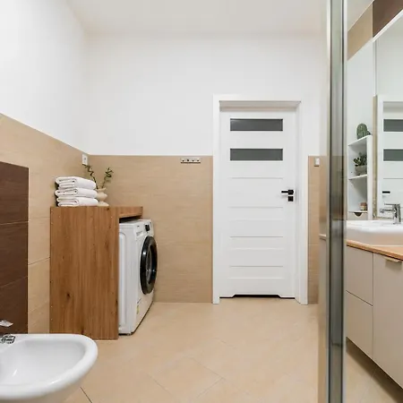 Διαμέρισμα Vistula River Wawel Castle Ac Wifi Swimming Pool Sauna Gym Parking
