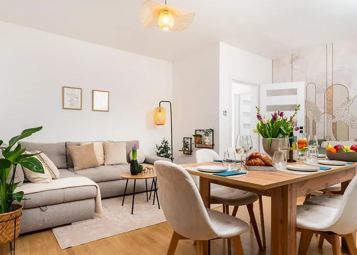 Vistula River Wawel Castle Swimming Pool Sauna Gym 아파트