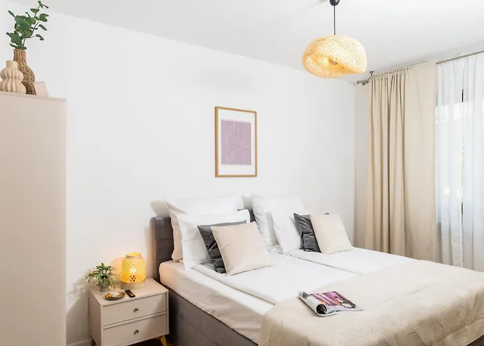 Vistula River Wawel Castle Swimming Pool Sauna Gym 아파트 크라쿠프