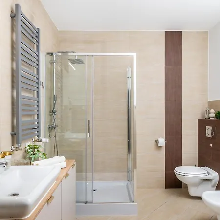 Vistula River Wawel Castle Swimming Pool Sauna Gym Kraków